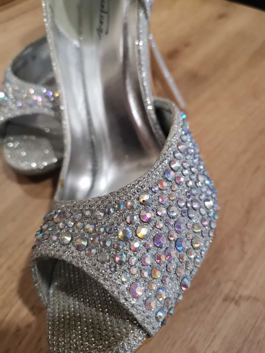 Официални обувки