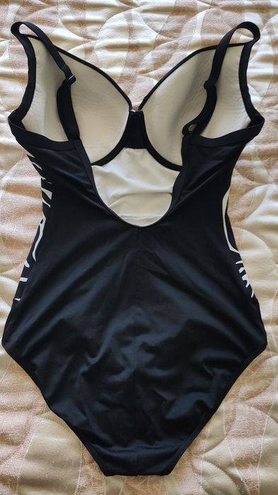 Цял бански Triumph  Sloggi, Felina, Liska, Kangaroos и Victoria Secret