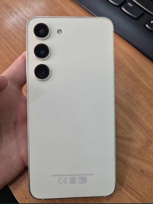 Samsung S23 8/256 Гб