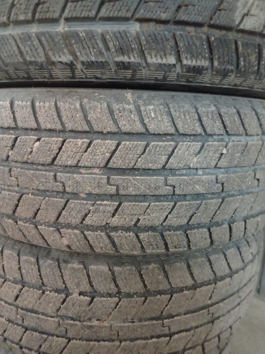 Продам комплект шин
