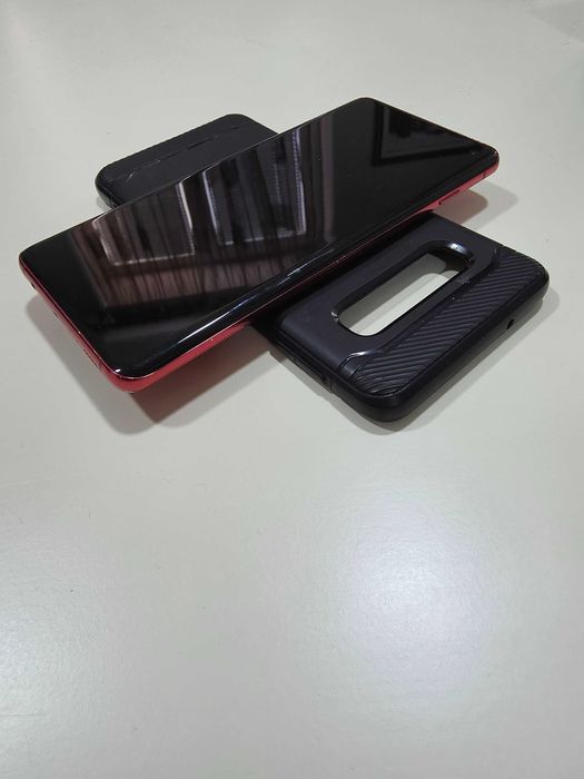 Мобилен телефон SAMSUNG S10