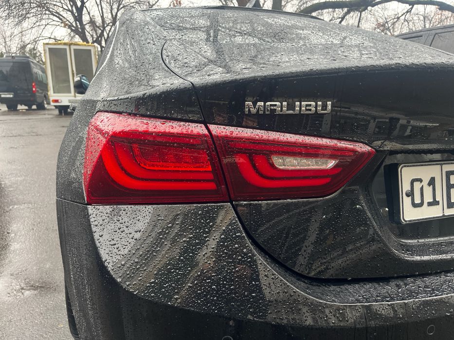 Malibu 2 орқа фара сотилади (BMW) дизайн
