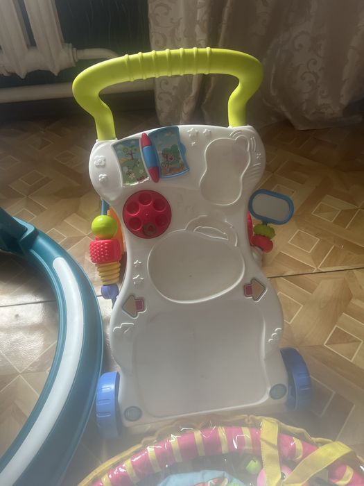 Детские ходунки и коврик