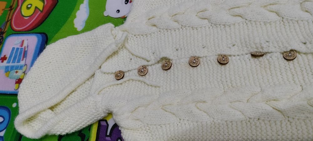 Combinezon salopeta bebe 6-12 luni tricotata manual