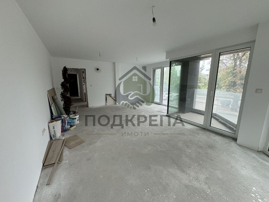 Дава се под наем Тристаен апартамент в Пловдив, Мараша - 120 кв.м за 612 € - Снимка #2