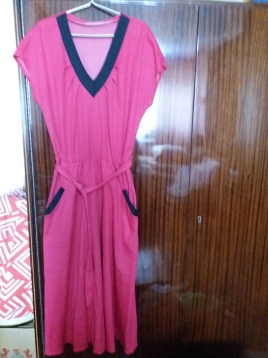 Продаю разные платья +водолазки