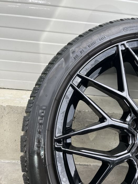 DOTZ Suzuka Gloss Black 18” + Pirelli iarnă – set complet , aspect imecabil