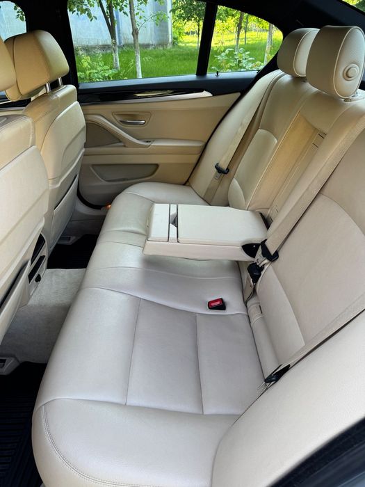 BMW Seria 5 BMW 530d xDrive F10 2015 258cp-Pachet M Sport- Întretinuta foarte bine