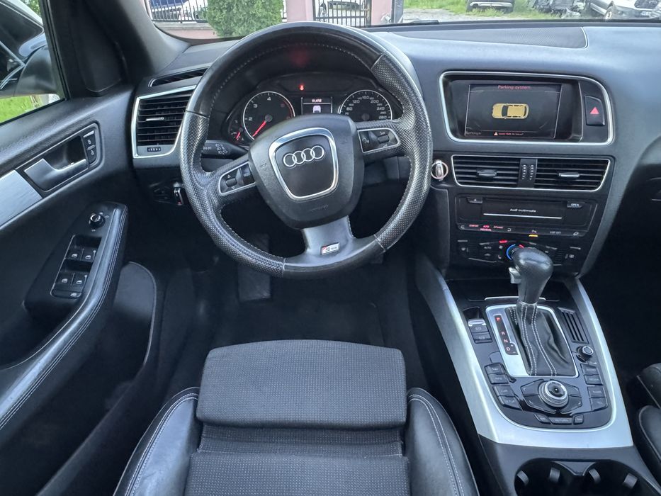 Audi Q5 ~2.0~170 cp~Quattro~Panorama~S-line~Bi-Xenon