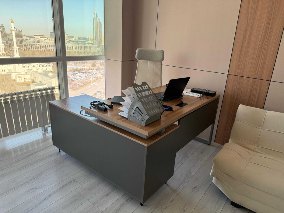 Стол руководителя Офисные столы