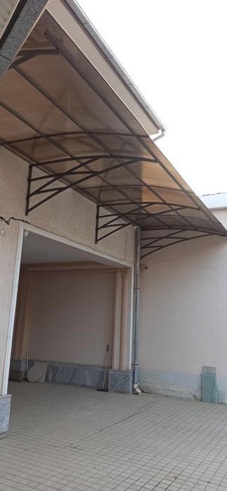 Элитные козырьки навесы Hi Tech naves из лексана под ключ.