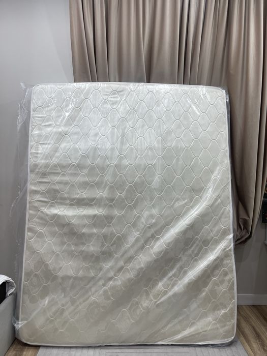 Матрас для двуспальной кровати