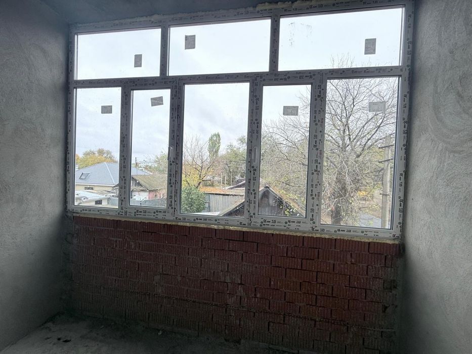 Продам 2 ком кв 73 м2 в районе остановки Кирова