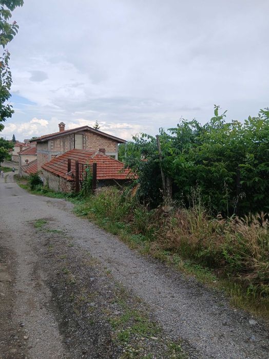 Продавам къща з с.Кирилово