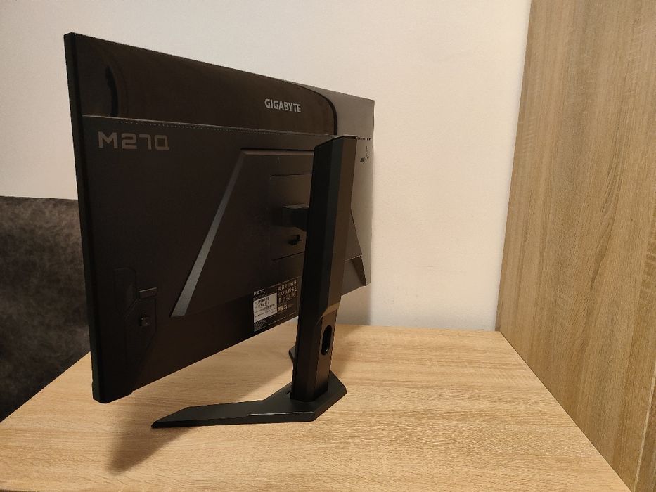 Monitor Gigabyte M27Q