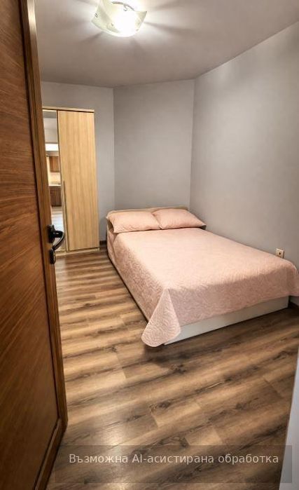 Тристаен апартамент  в гр.Варна, Погреби!