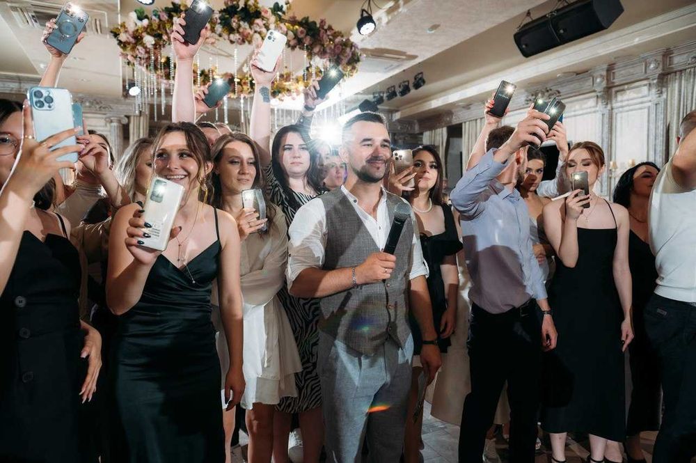 Ведущий, тамада, шоумен