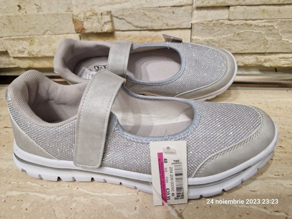 Pantofi NOI, 39/40, Italia, cu platforma
