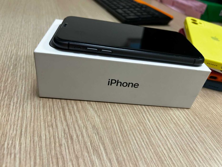 Iphone 11, память 128