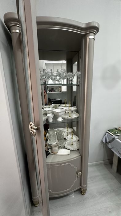 Российский Сервант 125к как новый