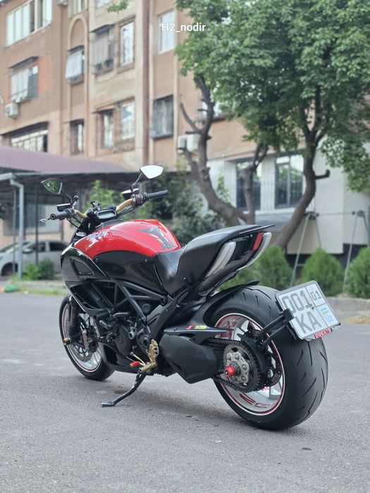 Сотилади срочна Ducati diavel 1200