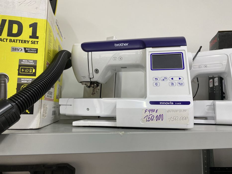 Швейная машина Brother