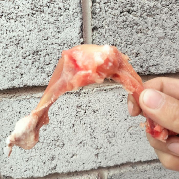 Кости куриные, всегда свежие,