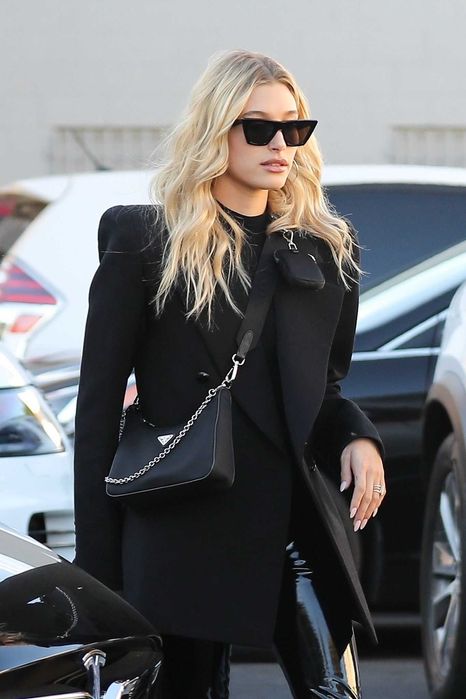 Дамска чанта Prada Re-Edition 2005