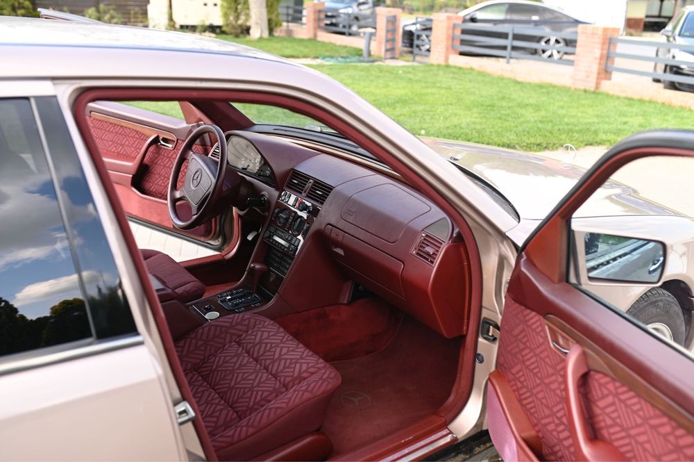 MERCEDES-BENZ E-Class 1993 — imagine 5