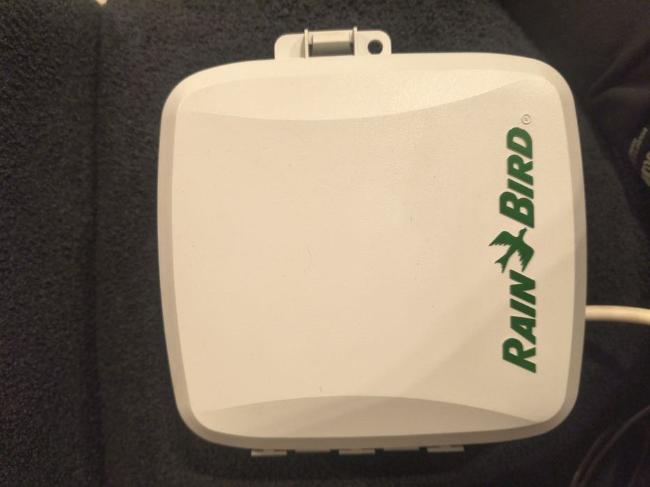 Controller  RainBird ESP-TM2 4 zone Nou cu tot cu Stick pt internet Wi-Fi LNK2