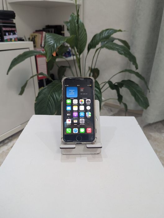 Айфон се 2 поколение/iPhone se gen 2