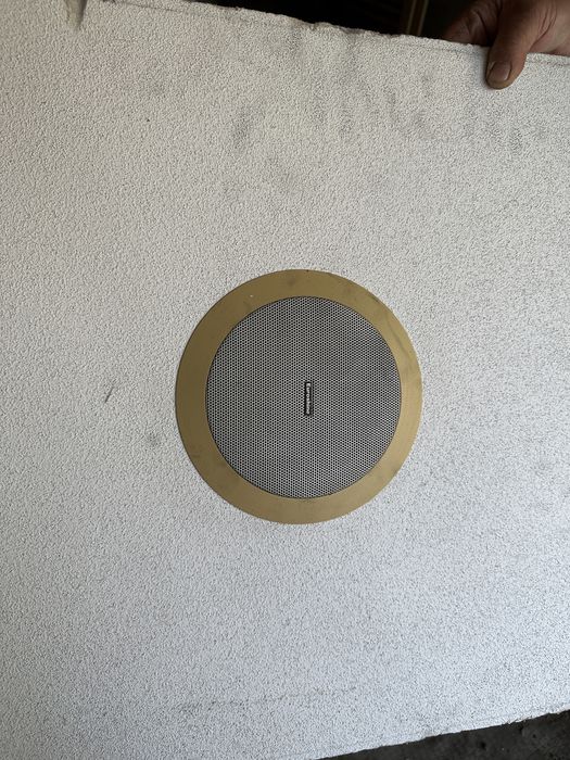 Sistem audio ambiental plafon