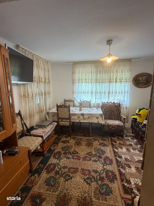 Casa de vanzare, utilata, suprafata 130 mp, P+1 , Teren 250 mp