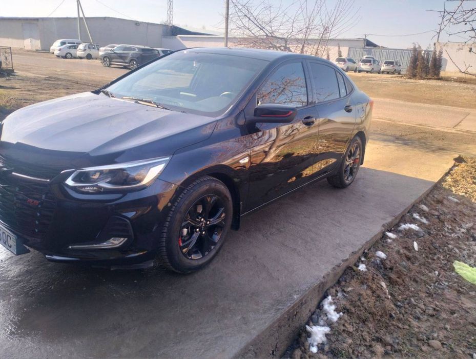 onix sotiladi xolati zor