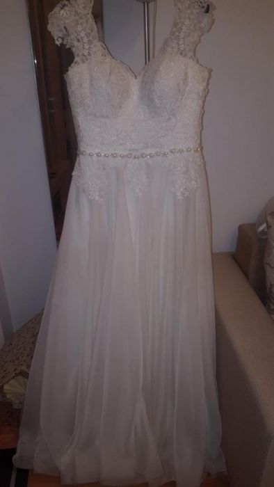 Oferta! Rochie mireasă Elegance Ama,dantela, marime 36-38-40, corset