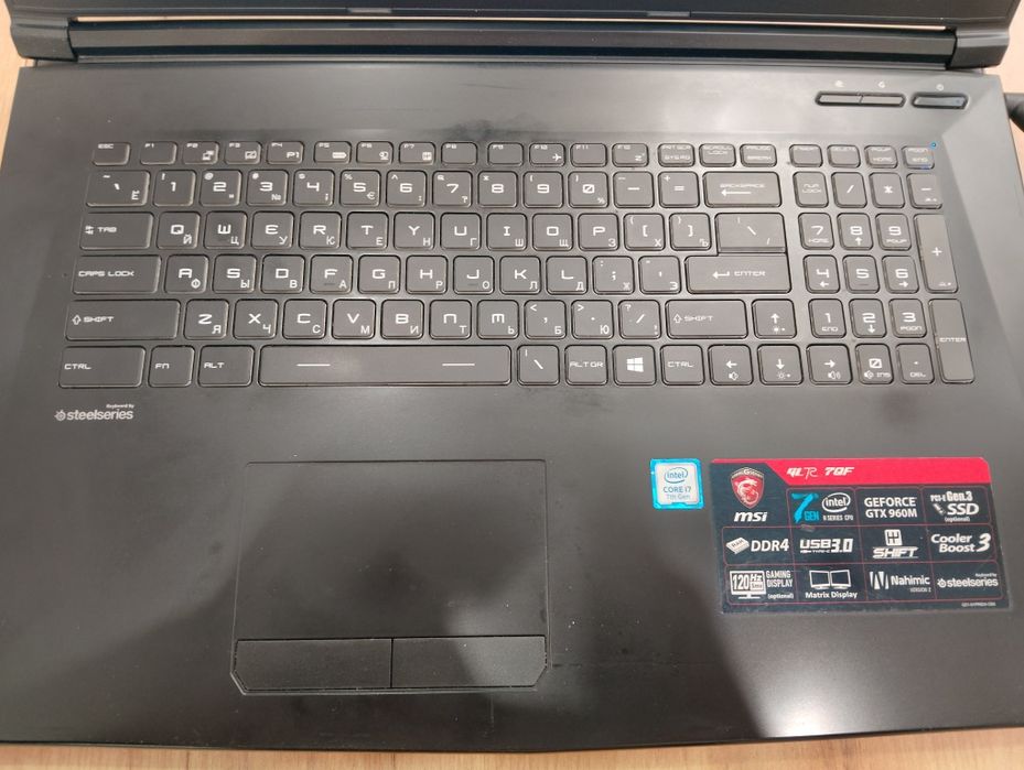 Продам игровой ноутбук MSI