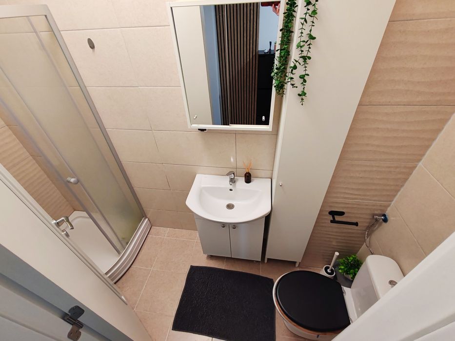 3 camere Militari Iuliu Maniu Păcii + 1 loc de parcare/ Proprietar