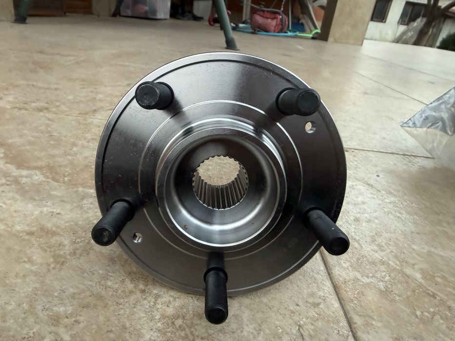 *Чисто Нова* Лагер главина за Hyndai Santa Fe/Kia Sorento