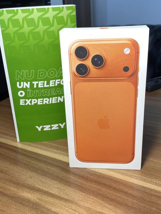 iPhone 17 Pro Max • 256 GB • Cosmic Orange