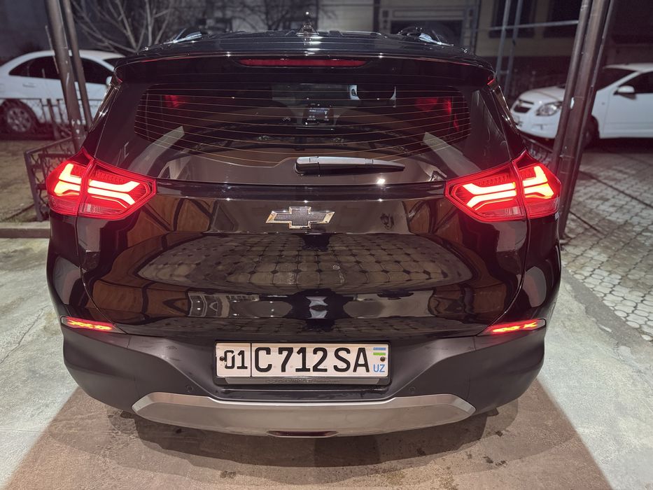 Tracker redline  год 2021