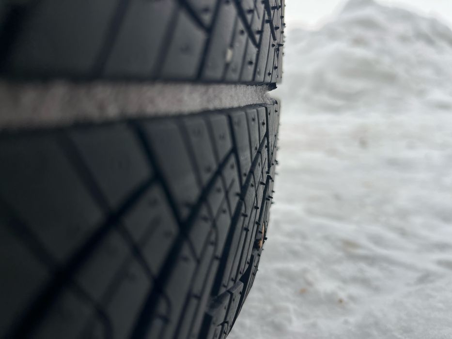 Продам диск с шиноми Р15