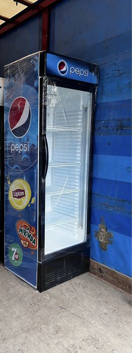 Vitrina frigorifica verticala cu o usa