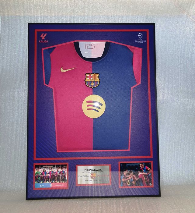 2024/25 Форма Барселоны в рамке (BarcaT-shirt in frame)в наличии 1 шт.