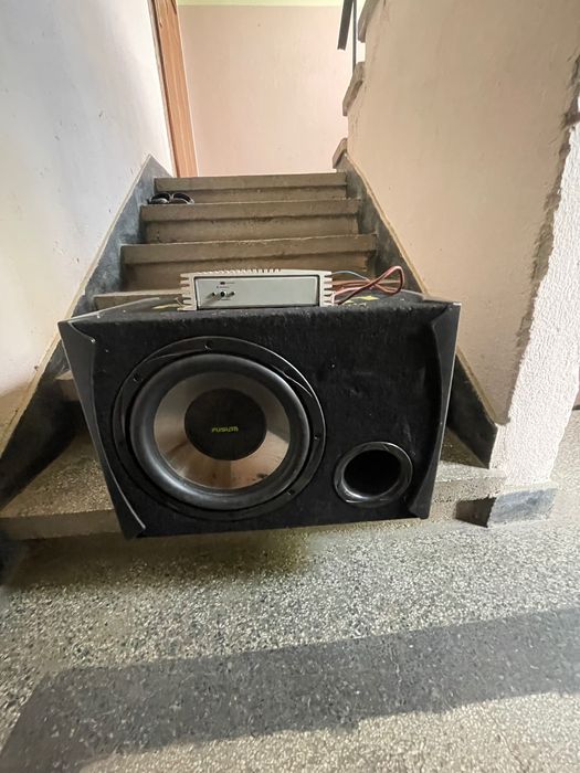 Бас каса със усилвател 12-ска