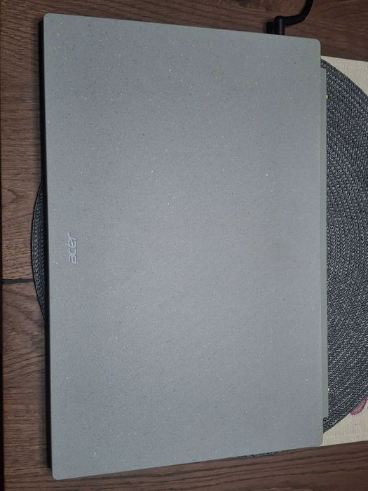 Продавам лаптоп "Acer"
