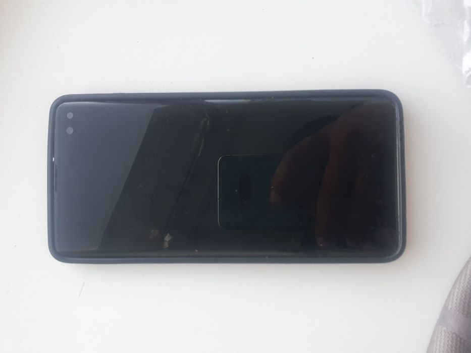 Продам самсунг с10.!