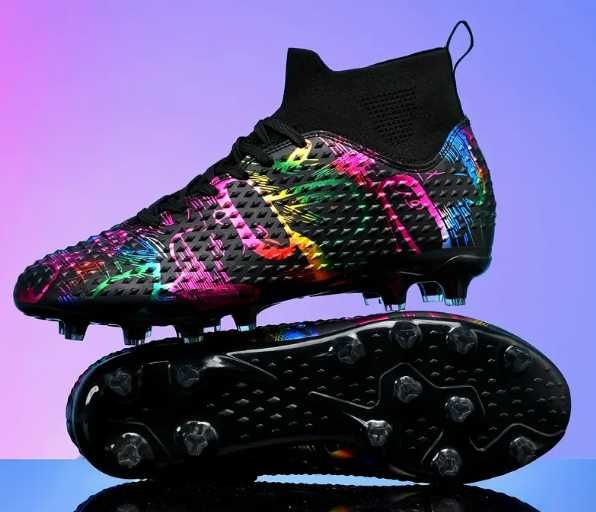 Нови детски футболни бутонки с шипове – Удобни за тренировки и мачове!