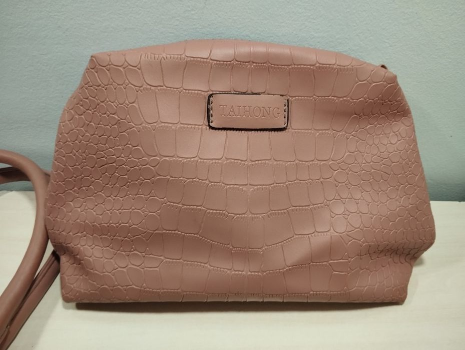 Женская сумка + косметичка (комплект)