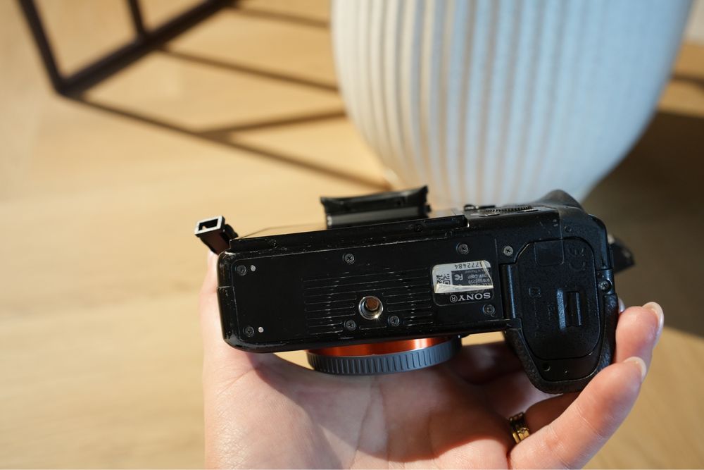 Sony A7S II Full Frame + 4 obiective Pentax-M + 5 baterii