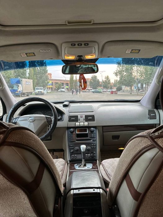 Продам Volvo xc90 2.9 T6 AWD 2004 год.